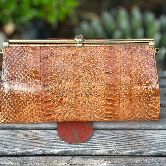 VINTAGE Brown snake clutch/bag - Picture 5 of 12